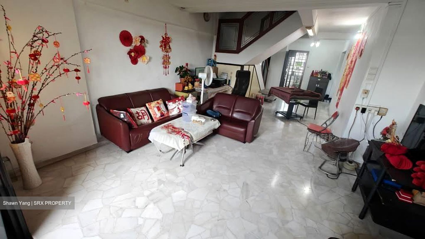 Blk 559 Jurong West Street 42 (Jurong West), HDB Executive #547395271